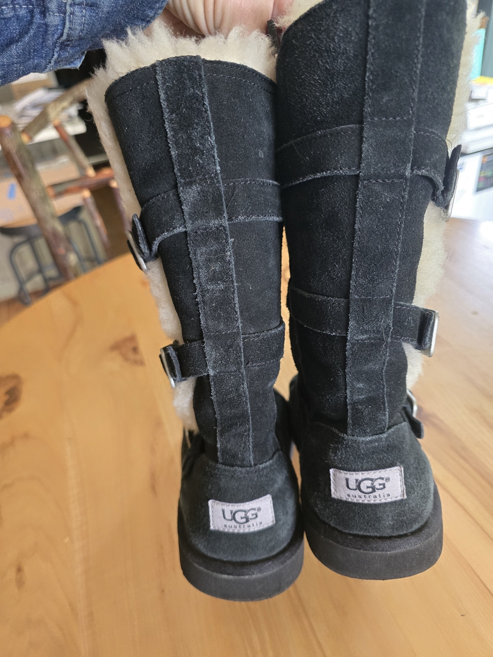 O UGG Women's Black Suede Shearling Buckle Boots Size 6 - Picture 5 of 7